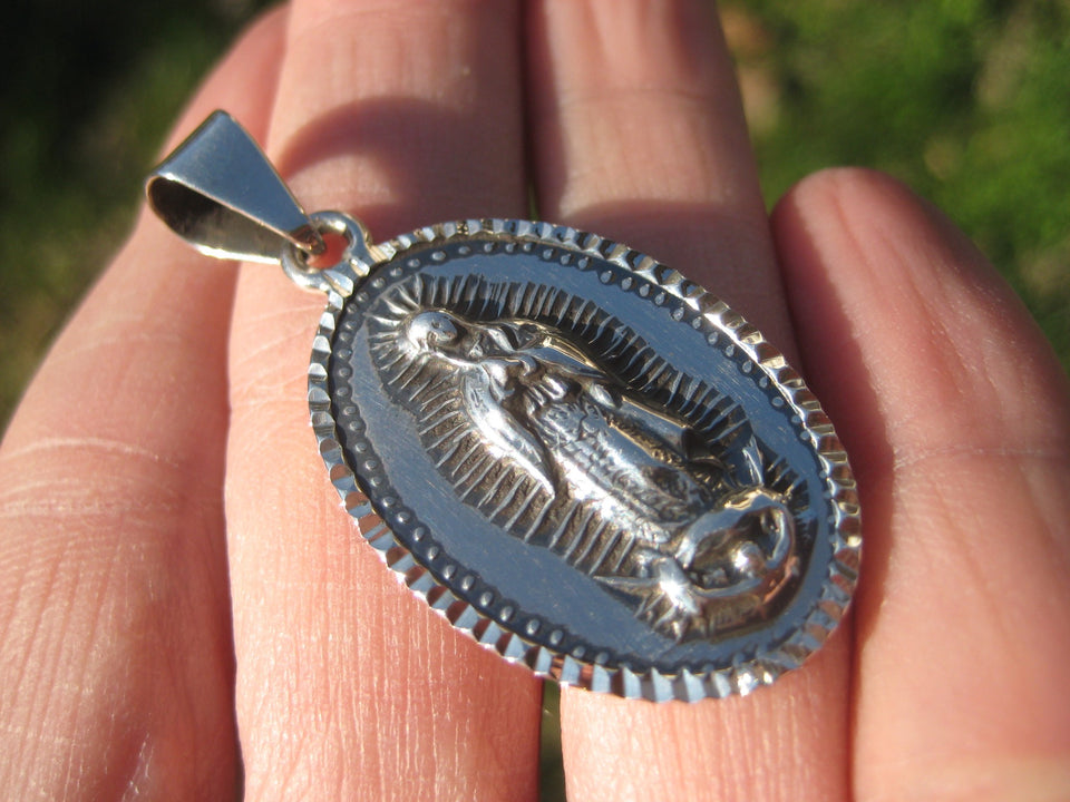 925 Silver Virgin Saint Guadalupe Pendant Taxco Mexico N3766