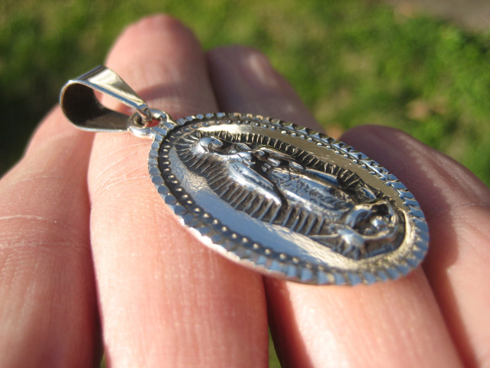925 Silver Virgin Saint Guadalupe Pendant Taxco Mexico N3766