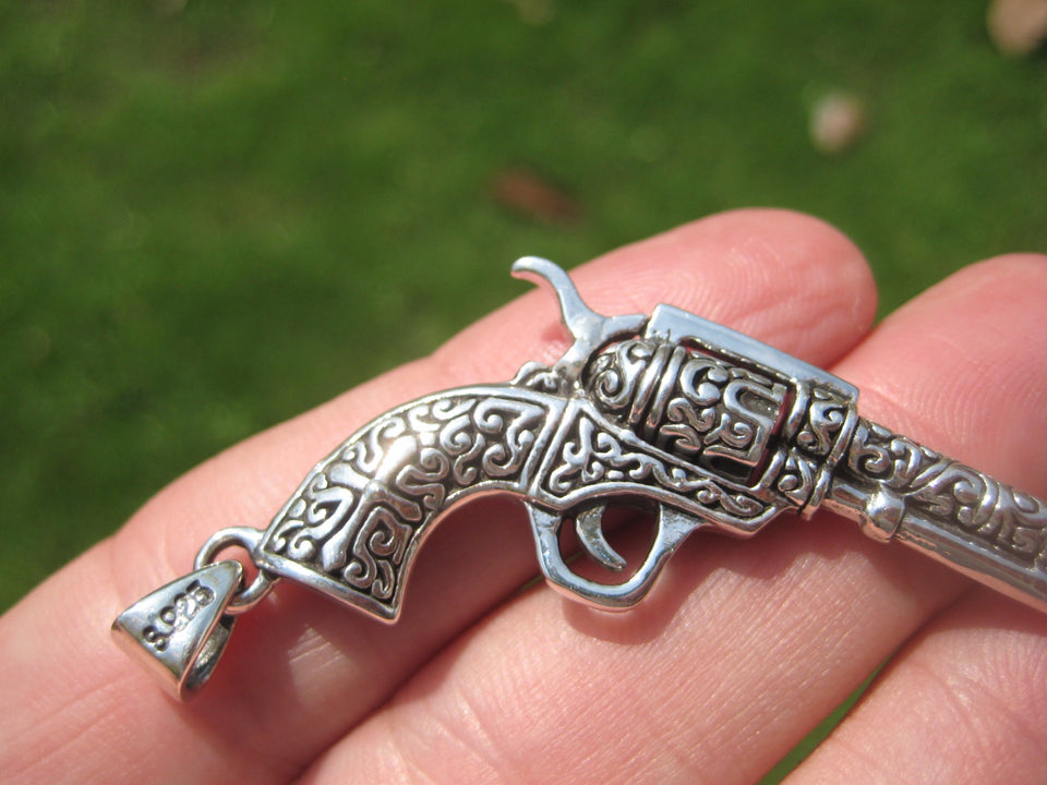 925 Fancy Silver Gun Revolver Pendant Pentacle necklace jewelry Art A20