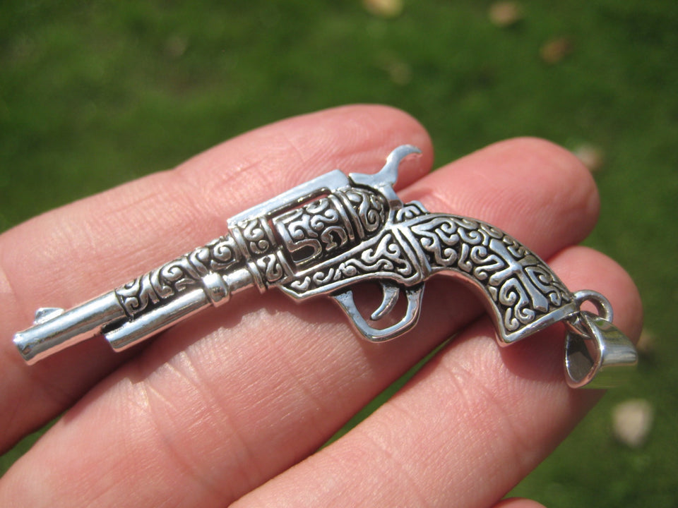 925 Fancy Silver Gun Revolver Pendant Pentacle necklace jewelry Art A20
