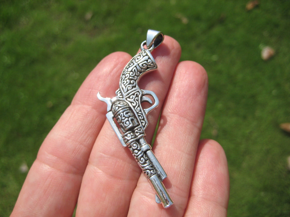 925 Fancy Silver Gun Revolver Pendant Pentacle necklace jewelry Art A20