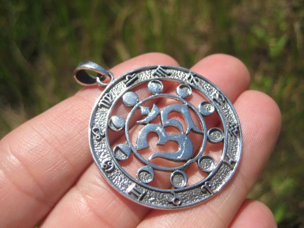 925 Silver Ohm Zodiac Calendar Spiritual Symbol Pendant Necklace 24
