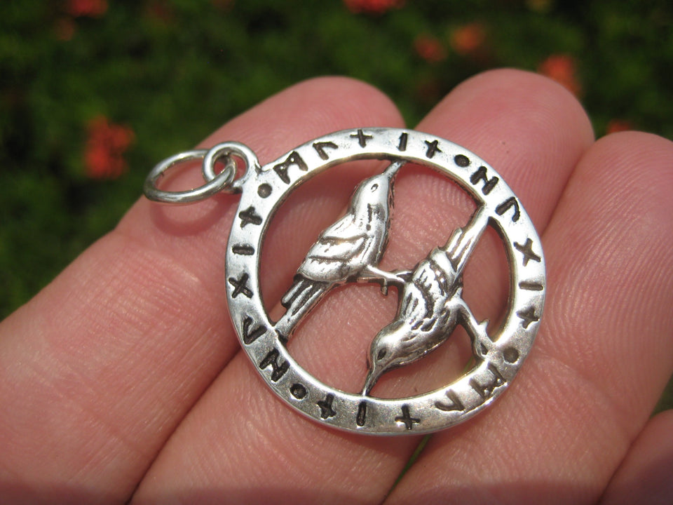 925 Sterling Huginn Muninn Raven birds of Odin Viking Germanic Runes Pendant A4