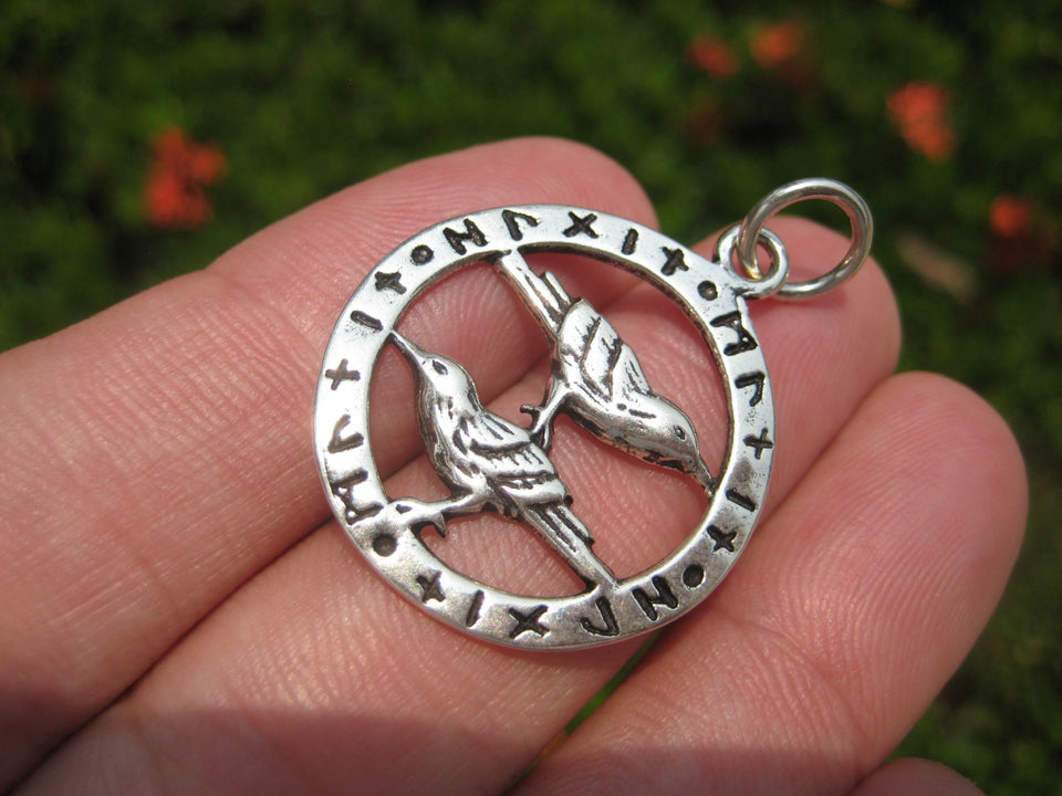 925 Sterling Huginn Muninn Raven birds of Odin Viking Germanic Runes Pendant A4