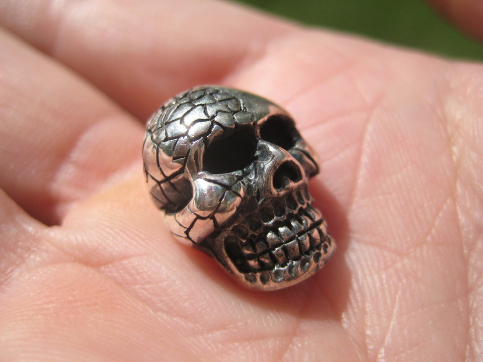 925 Silver Skull Pendant Necklace with 925 Silver chain A2476