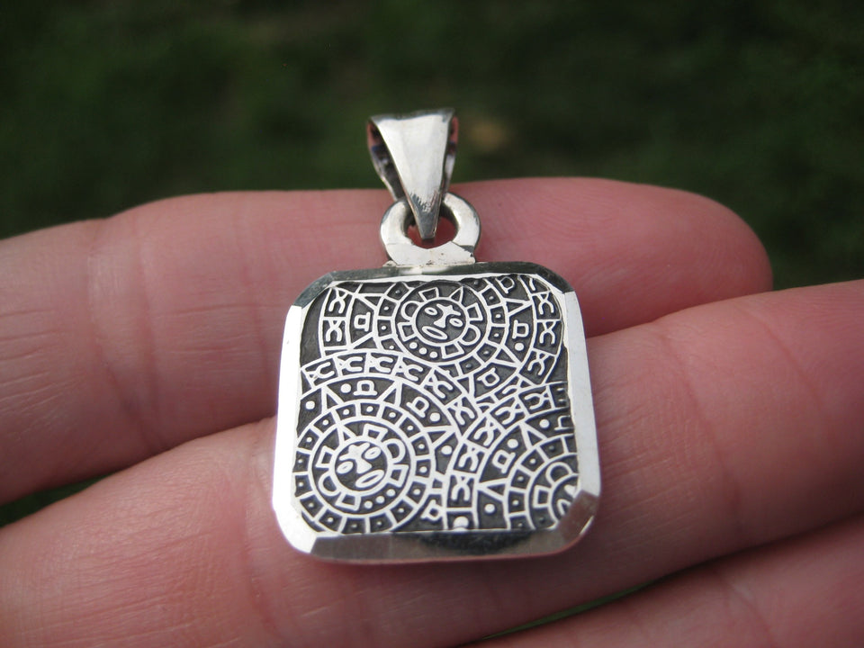 950 Silver Mayan Calendar Pendant Taxco Mexico A83965