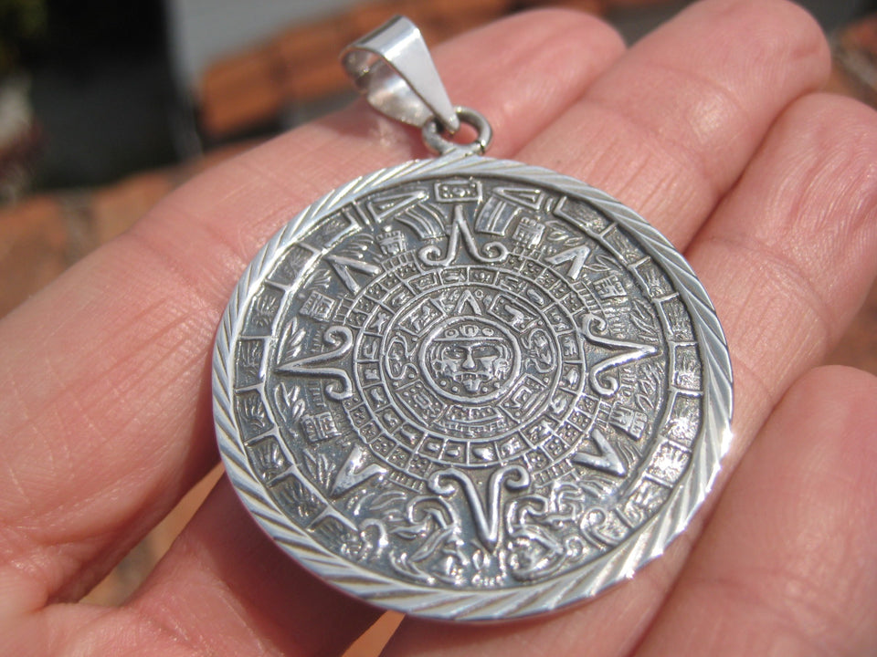 925 Silver Mayan Calendar Pyramid Sun Moon Pendant Taxco Mexico A2757