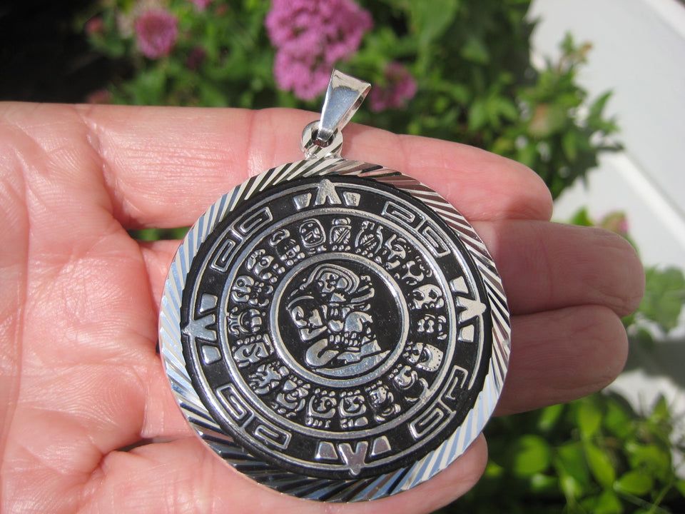 Large 950 Silver Mayan Calendar Pendant Necklace Taxco Mexico A8343