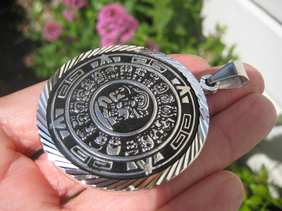 Large 950 Silver Mayan Calendar Pendant Necklace Taxco Mexico A8343