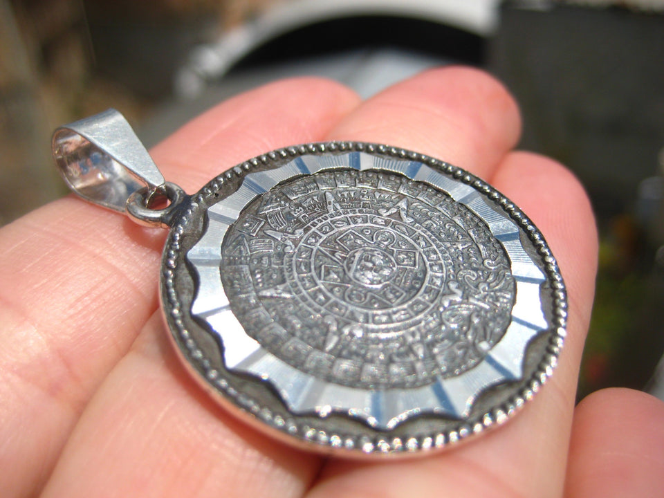 925 Silver Mayan Aztec God Mayan Calendar Pendant Necklace Taxco Mexico A7041