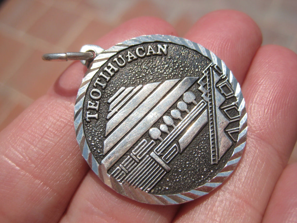 950 Silver Teotihuacan Toltecs Pendant Necklace Taxco Mexico A205