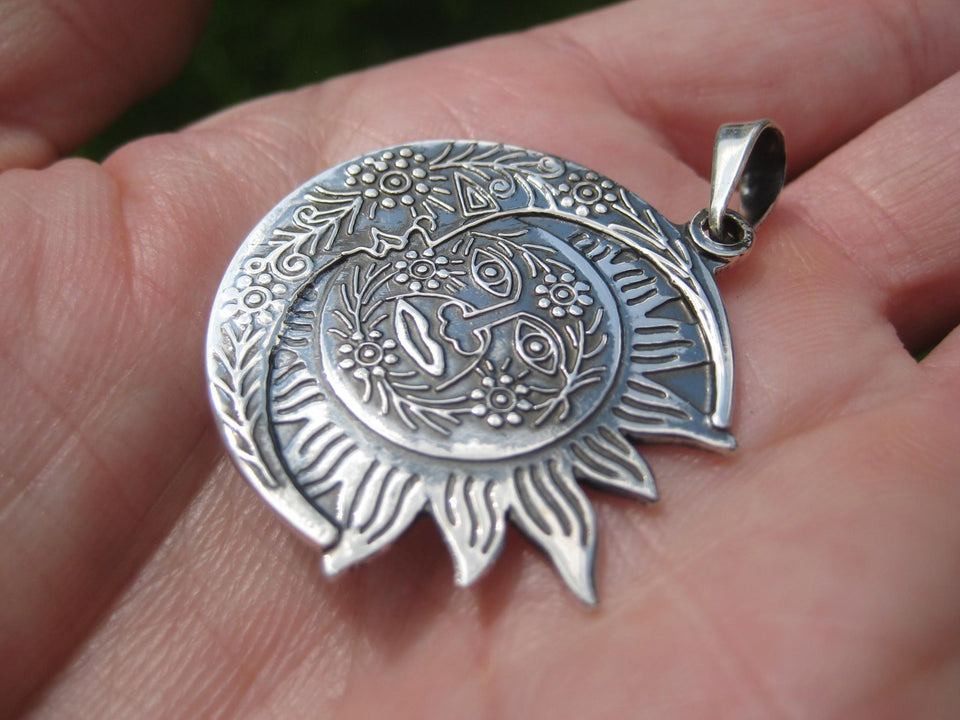 950 Silver Sun Moon Pendant Taxco Mexico A2644