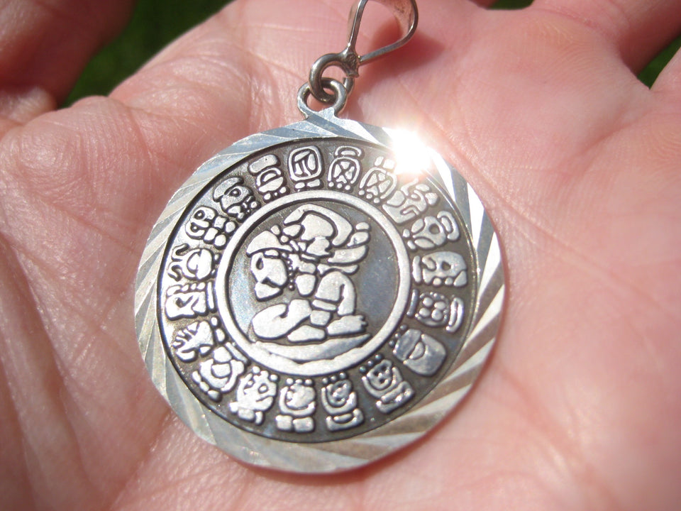 950 Silver Mayan Calendar Pendant Taxco Mexico A63352
