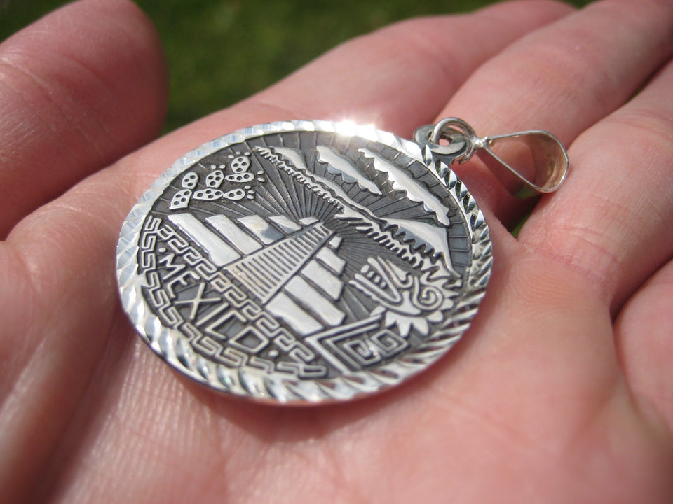 925 Silver Taxco Mexico quetzalcoatl Aztec Pyramid Pendant A3799