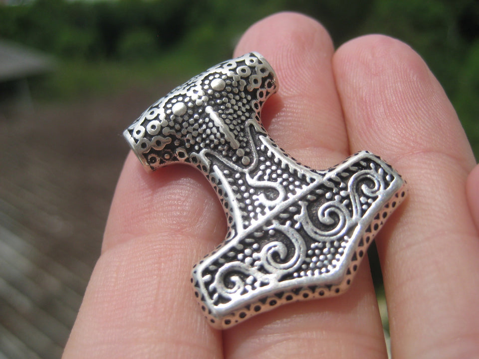 925 Silver Viking Mjolnir Mjolhner Ravin Hammer of Thor Pendant A27