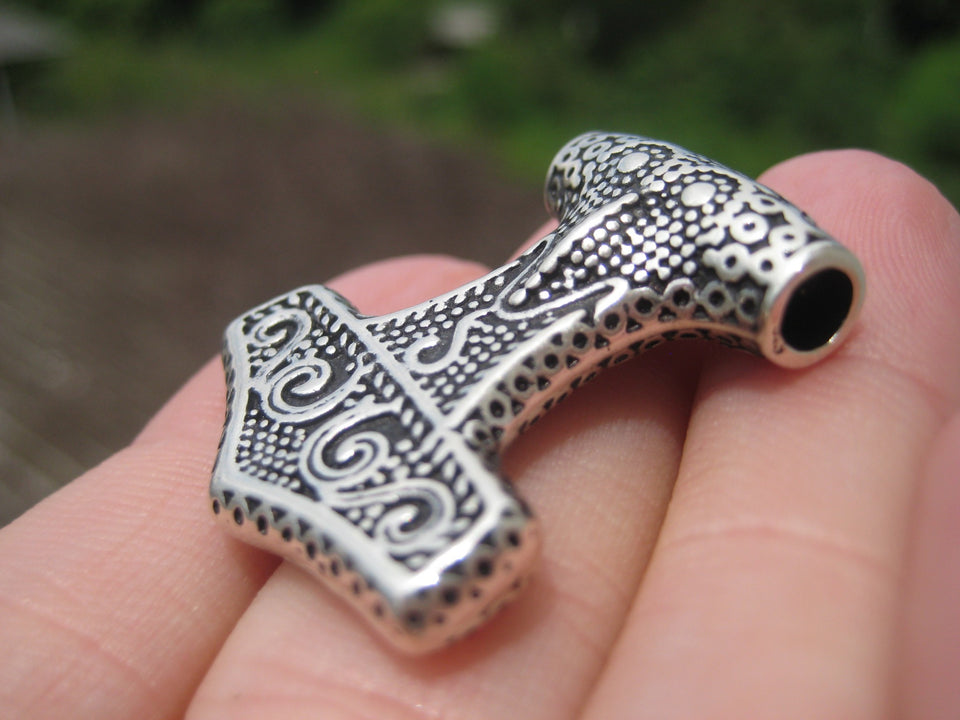 925 Silver Viking Mjolnir Mjolhner Ravin Hammer of Thor Pendant A27