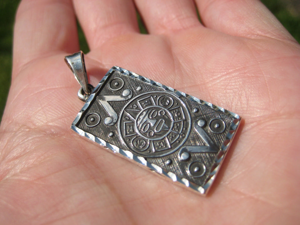 925 Silver Aztec  Mayan God Calendar Pendant necklace A2755