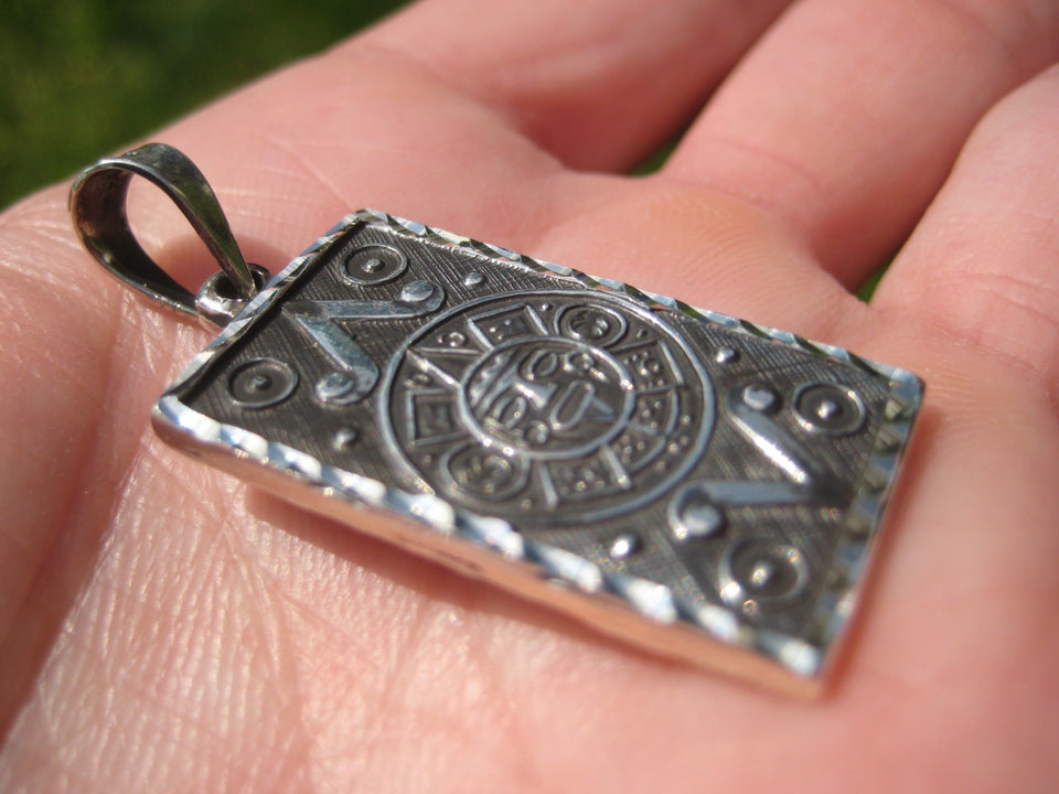 925 Silver Aztec  Mayan God Calendar Pendant necklace A2755