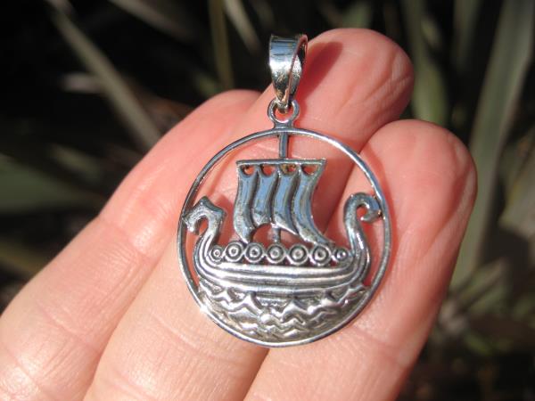 925 silver Norse viking ship boat pendant necklace  A14