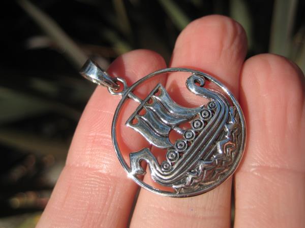925 silver Norse viking ship boat pendant necklace  A14