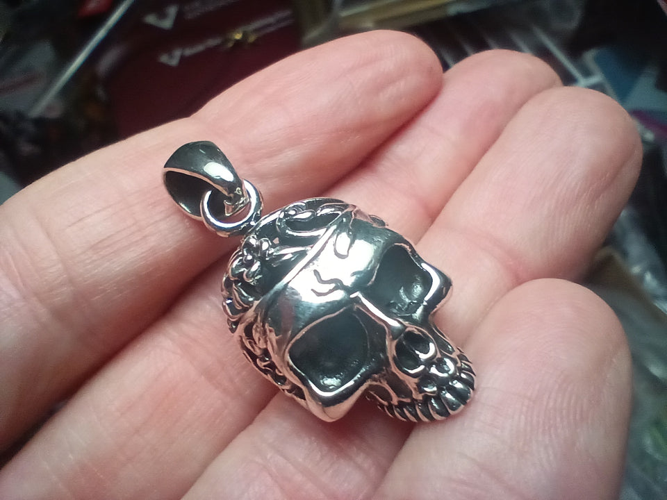 925 sterling silver skull pendant CH22
