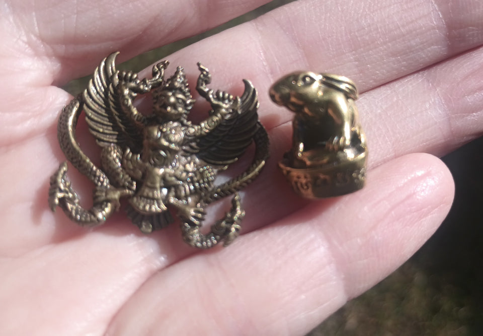 Set 2 Brass metal Rabbit Statue Garuda Amulet R5776