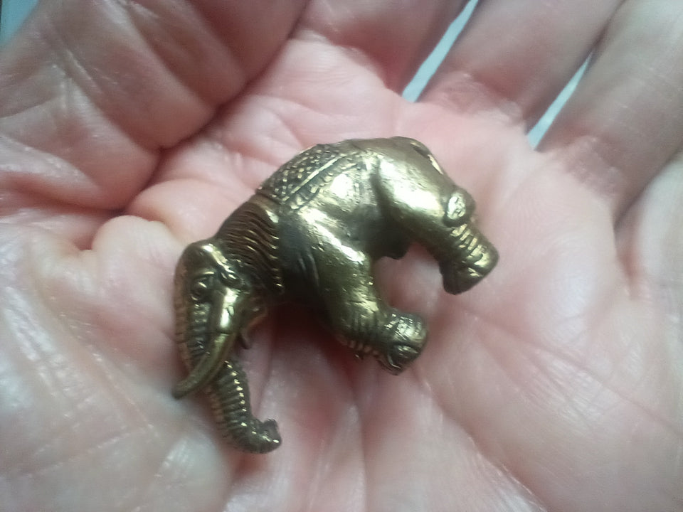 Brass metal elephant statue amulet Bangkok Thailand 1.25"