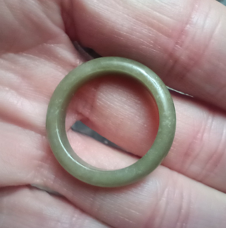 Natural Jadeite Jade ring size 9 ch6253