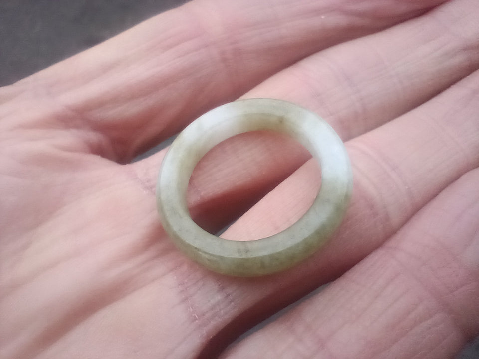 Natural Jade ring Myanmar size 7.5 Jadeite white and green ch996