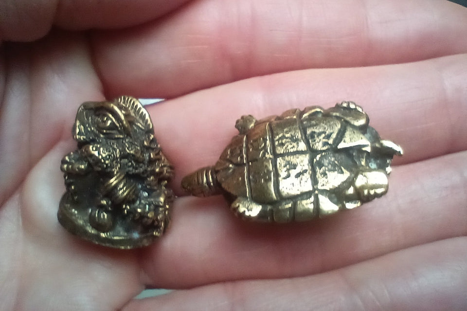 Set 2 Brass metal toad and turtle statues Thailand 1"