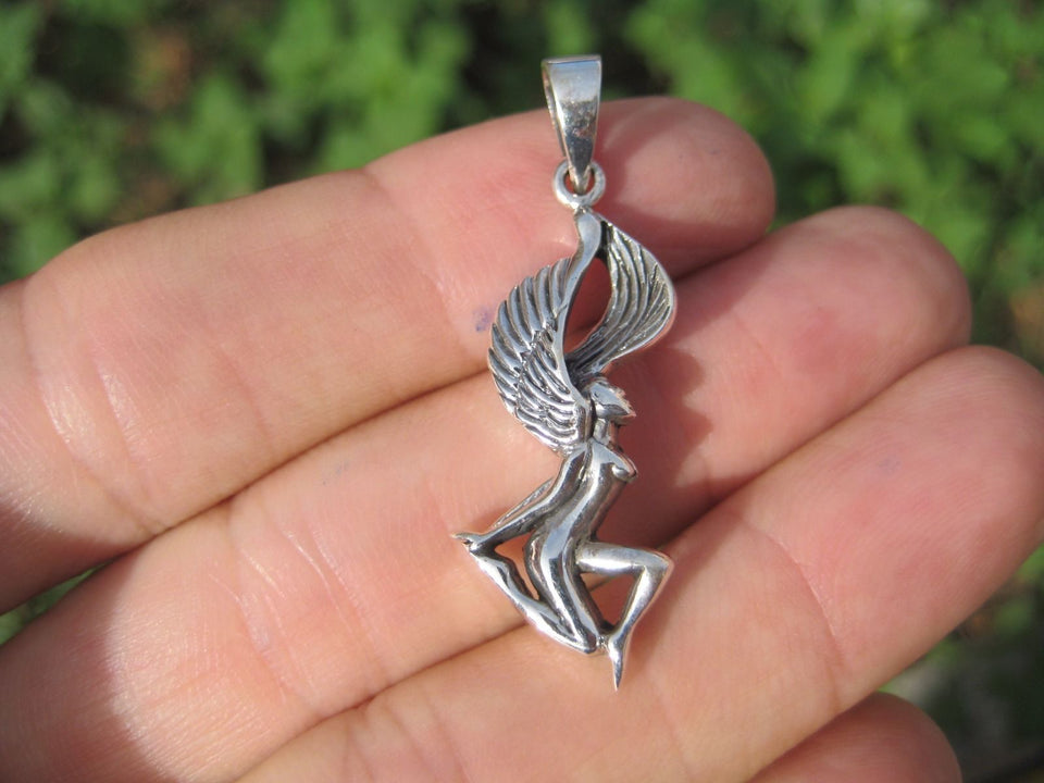 925 Sterling Silver Beautiful Naked Nude Lady Fairy Pendant Necklace A9