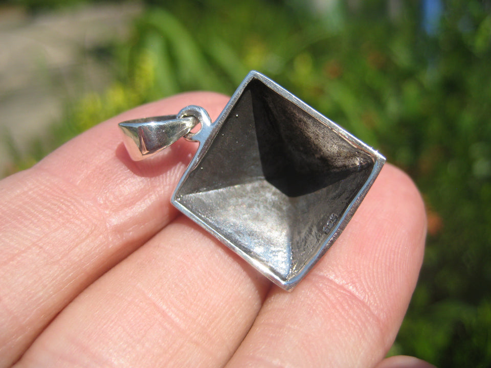 925 silver Egyptian Pyramid pendant necklace A16