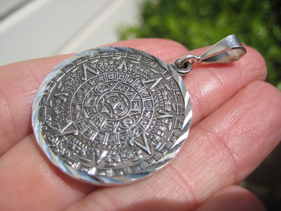 950 Silver Mayan Calendar Authentic Taxco Mexico Pendant Necklace A39866