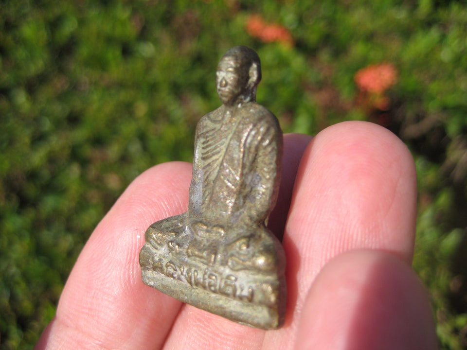 Metal  Monk Buddha Good luck figure Thailand Amulet ED5132