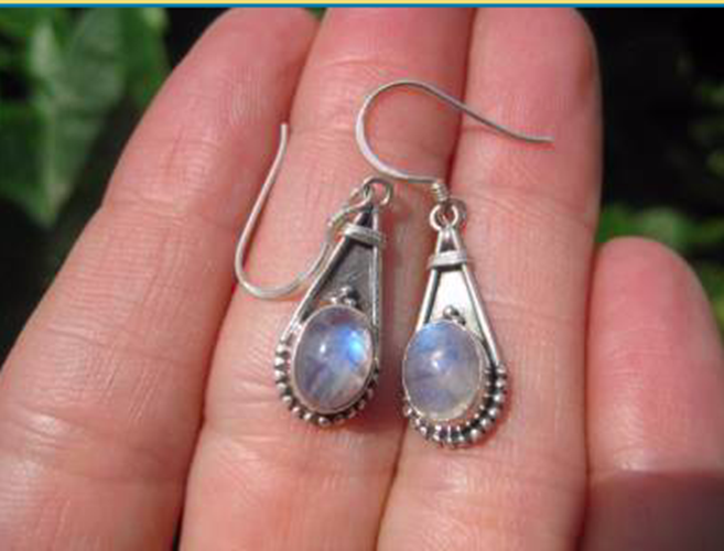 925 Silver Moonstone pair Earrings Earring jewelry Nepal himalayan art A6