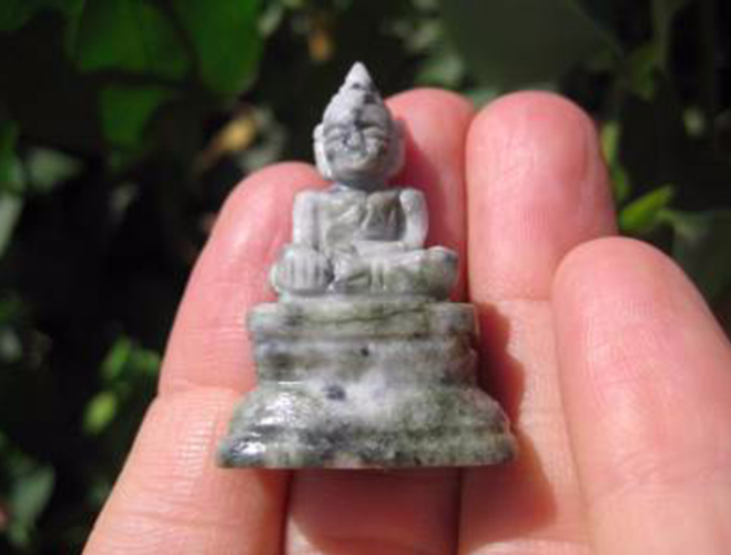 Natural Jade Shakyamuni Buddha stone rock mineral Carving Art A7N33