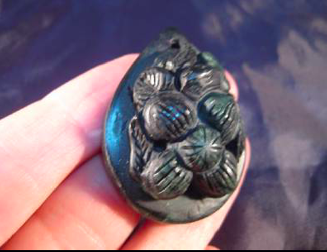 Natural Black Jade Flower stone rock mineral Carving pendant Amulet AN42