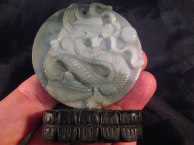 Jade dragon stone mineral Carving pendant statue amulet A10