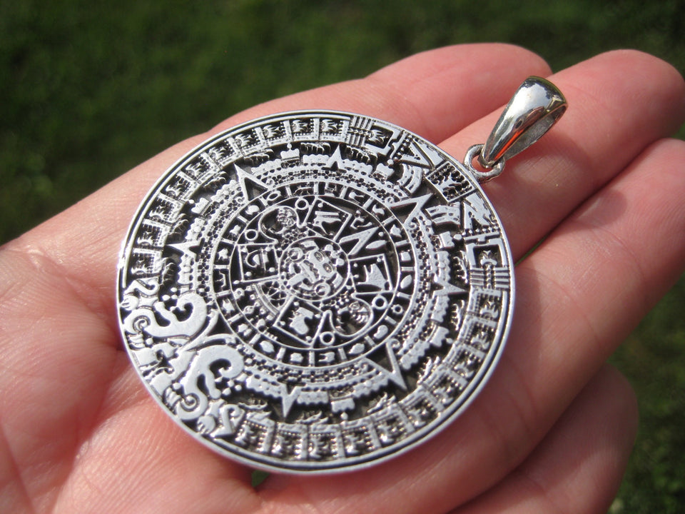 925 Sterling Silver Maya Mayan Calendar Mexico Pendant Necklace A40
