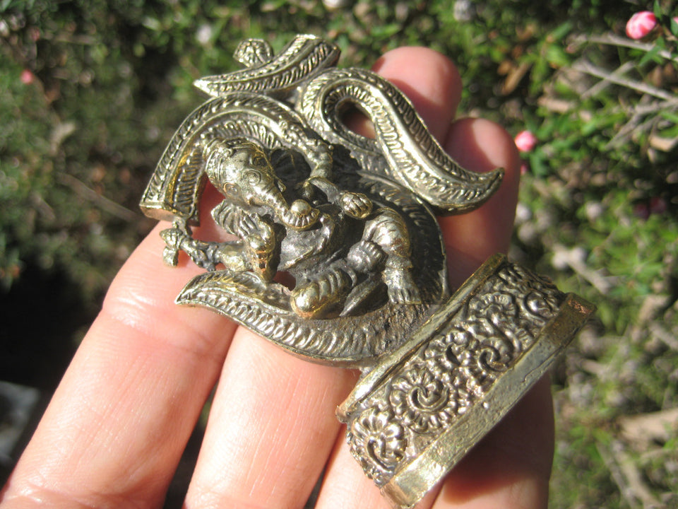Brass Metal Ganesh Ganesha Elephant Ohm Statue  A24