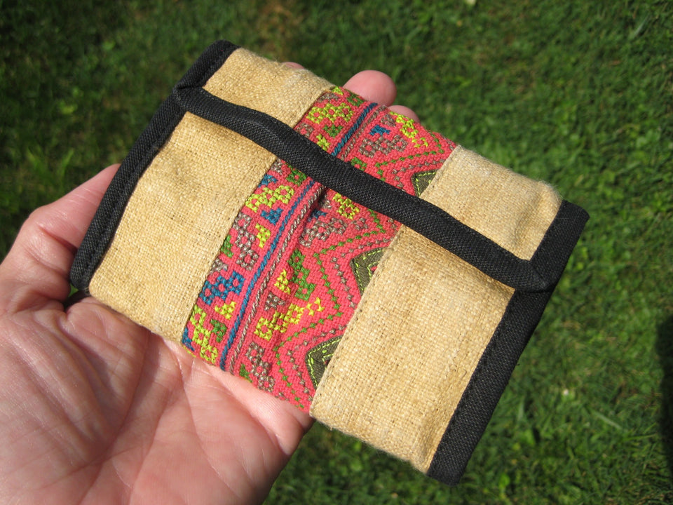 Hemp  tri fold Wallet Indian Embroidery from Thailand A6792