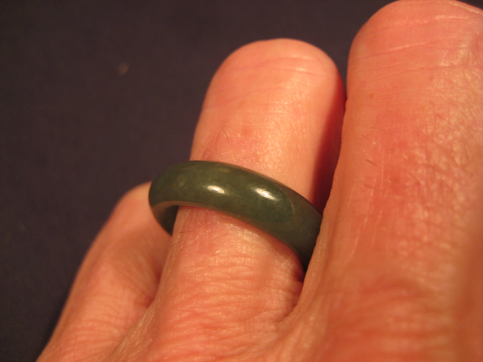 Natural Jadeite Jade Ring Northern Stone Mineral stone art Size 7 US
