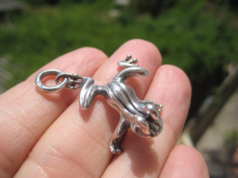 925 Silver Lucky Frog Pendant Necklace Jewelry Art Thailand A20