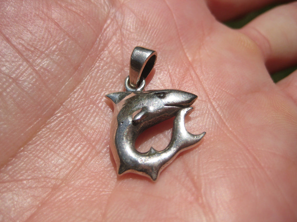 925 Silver Shark Pendant Necklace A23