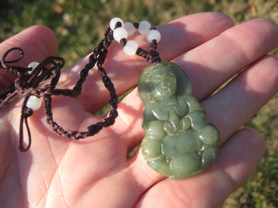 Jadeite Jade Kuan Yin Pendant Necklace Amulet  Myanmar A2868