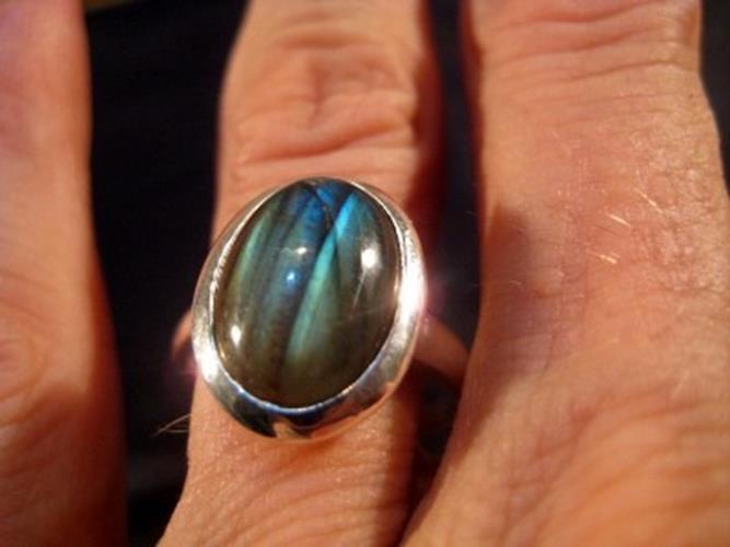 925 Silver Labradorite stone Ring Jewelry Size 7.5 AN377