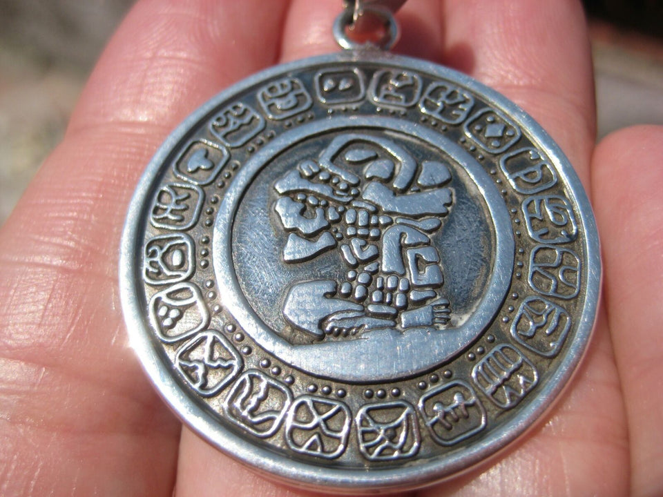 950 Fine Silver Mayan Aztec Calendar Pendant Necklace A392