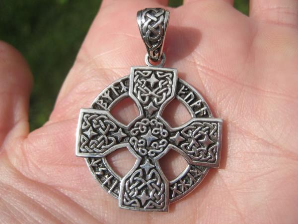 925 Silver Knights Templar Cross Celtic Cross Star Pendant Necklace A3844