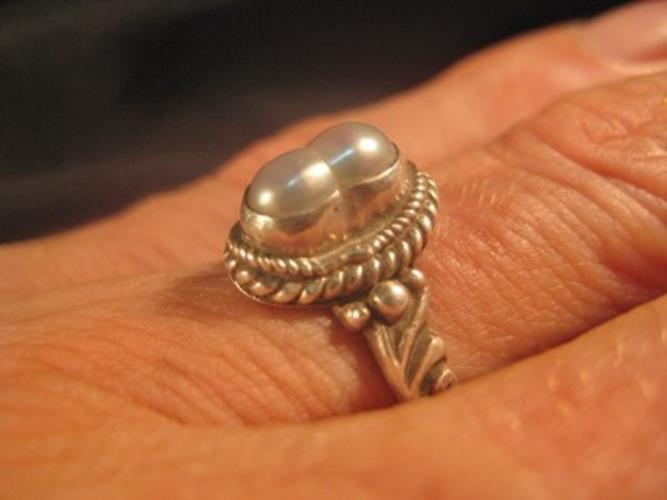 925 Silver Pearl ring Nepal Jewelry art Size 6.25 AN2866