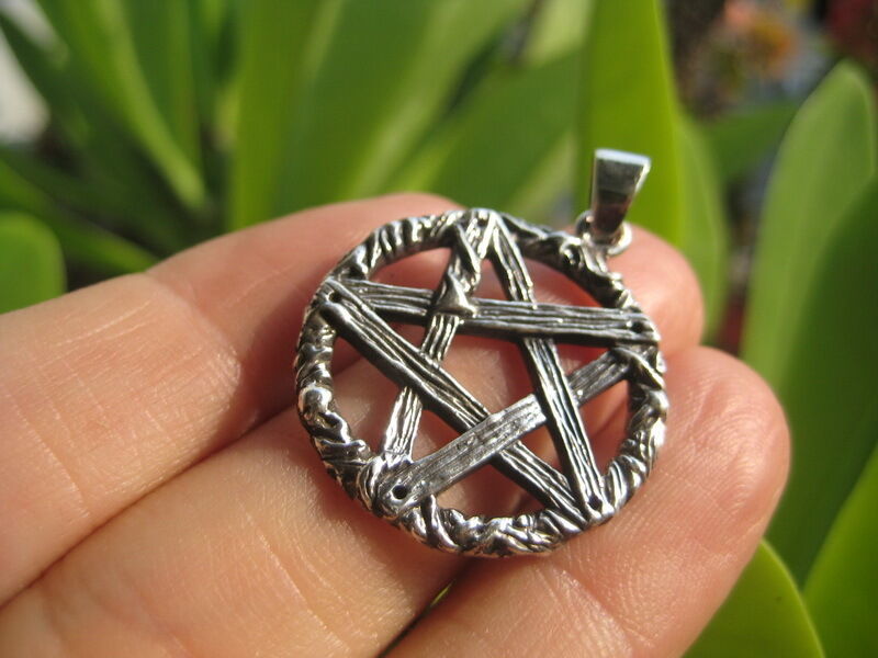 925 sterling silver wicca inverted pentagram pendant necklace A133